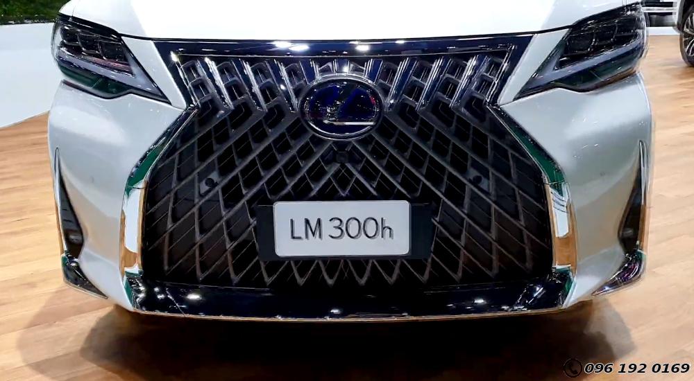 Lexus LM300h 2021 4 ghế ngoại thất trắng
