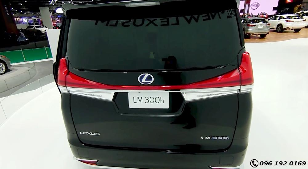 Lexus LM300h 4 chổ nội thất đen